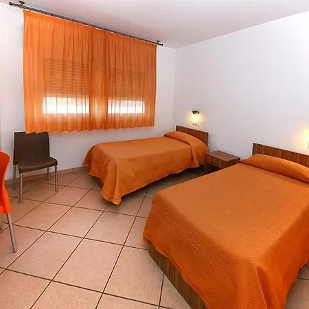 Grisu Collins Hotel